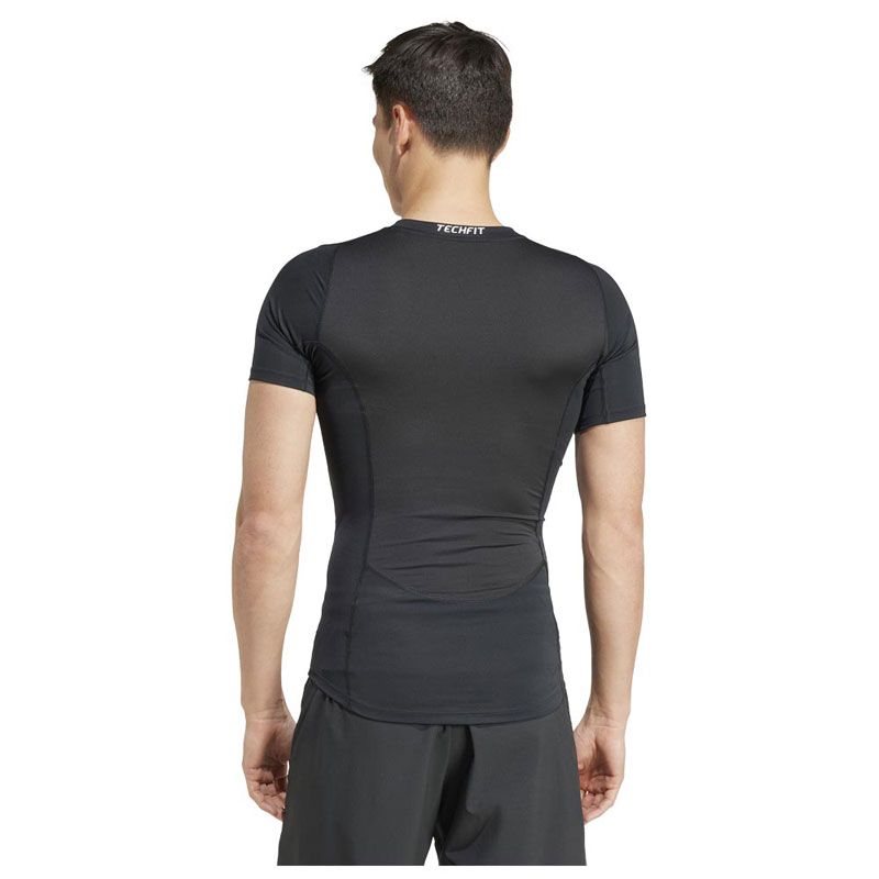 ADIDAS TECHFIT Compression Training Tee (JE6698)ΑΝΔΡΙΚΟ T-SHIRT ΜΑΥΡΟ