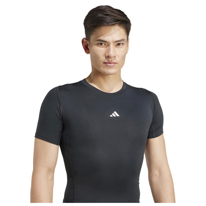 ADIDAS TECHFIT Compression Training Tee (JE6698)ΑΝΔΡΙΚΟ T-SHIRT ΜΑΥΡΟ