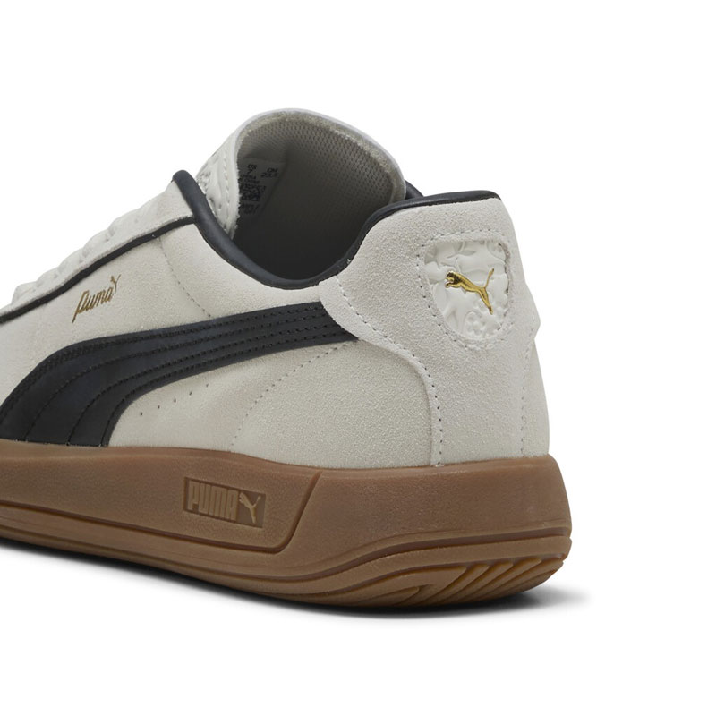 PUMA Club Klassika Suede Sneakers Women (400718-01)ΓΥΝΑΙΚΕΙΑ ΠΑΠΟΥΤΣΙΑ Warm White/PUMA Black/PUMA Gold